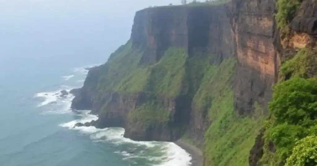 Top 10 tourist places in kerala