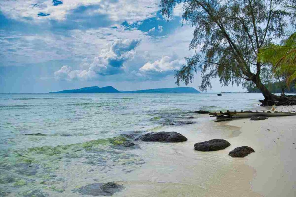 Koh Rong Island Cambodia – Clean and calm beaches for swimming